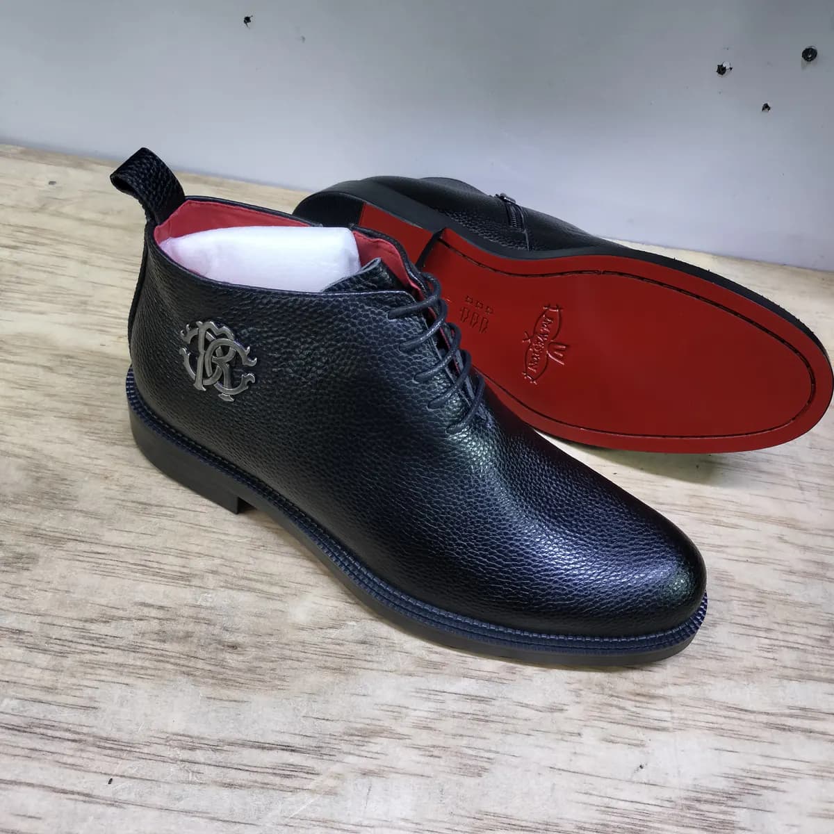 Black 10