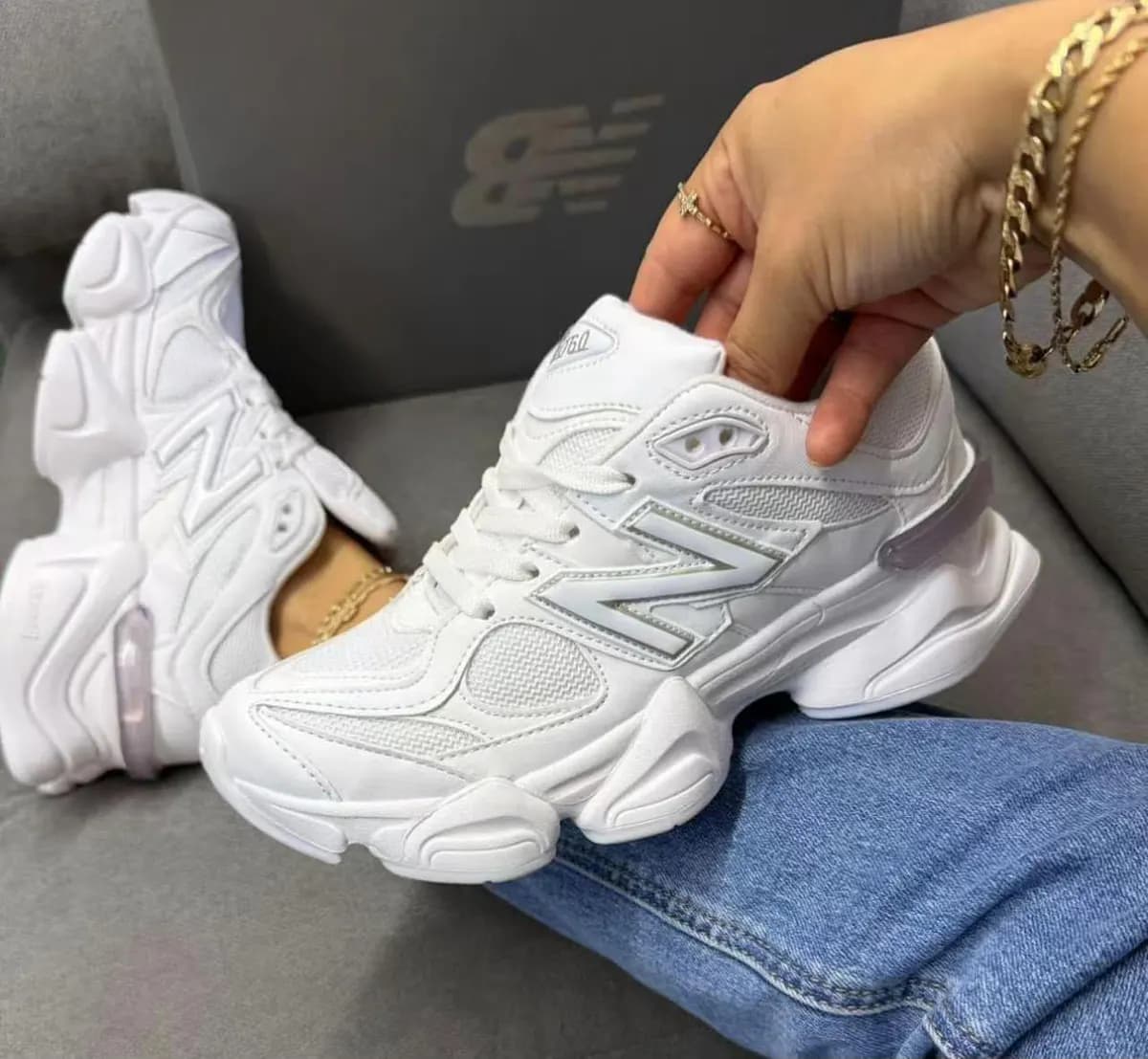 White 4