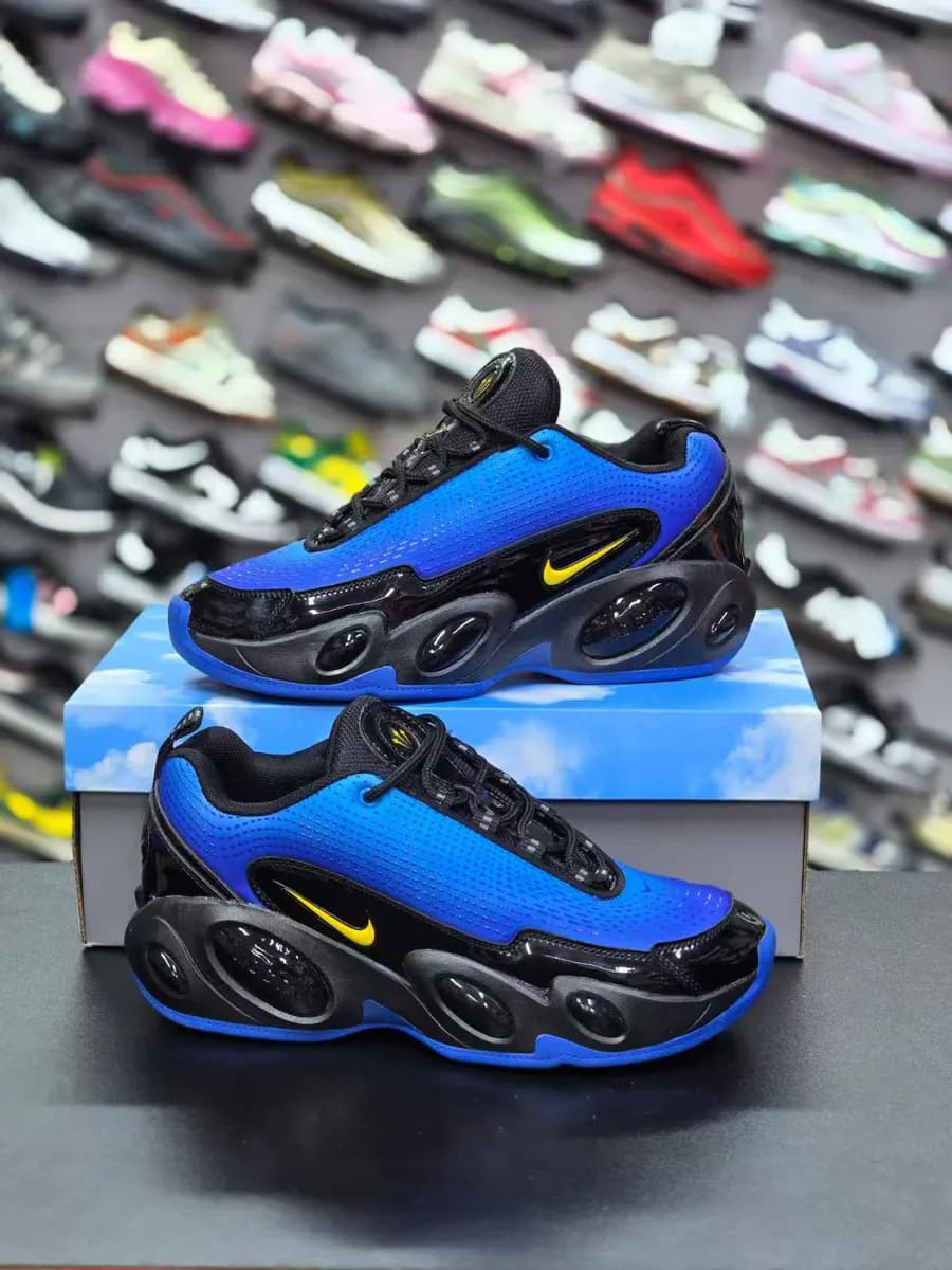 Nike Sneaker in Blue