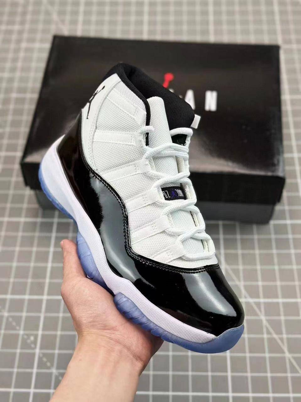 Jordan 11